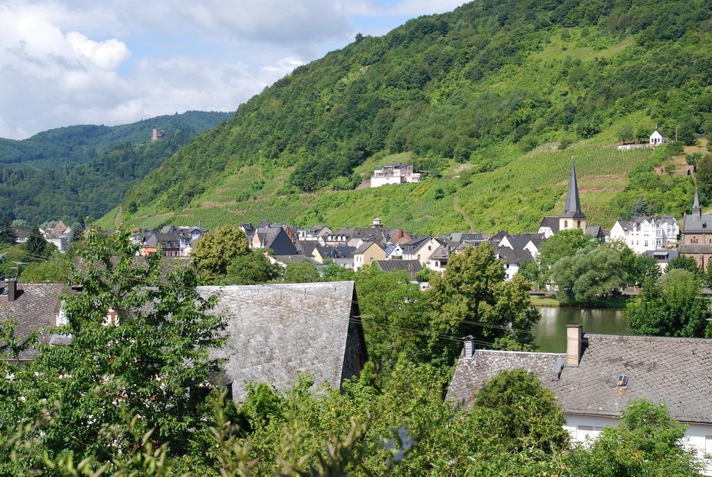 Gaestehaus Spies Bullay Buitenkant foto
